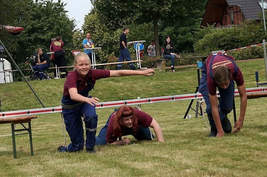 L&ouml;schangriff des Feuerwehr-Nachwuchses