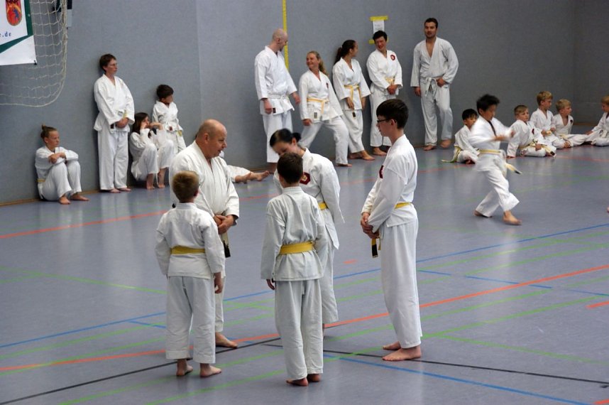 Sportliches Lager am Stausee