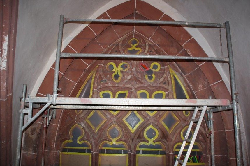 Im Innern eine Baustelle: Blasiikirche