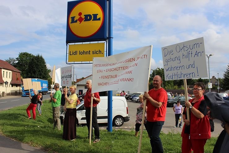 Demo &uuml;ber Bundesstra&szlig;e 4 in Greu&szlig;en gezogen