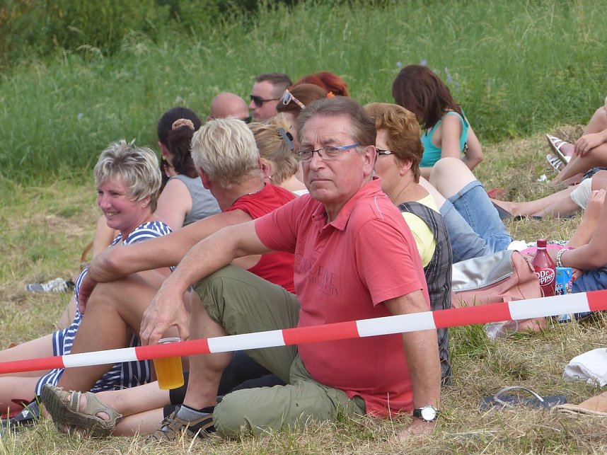 Tauziehen an der Helme