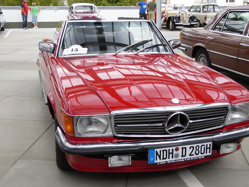 Oldtimer nach der Zuverl&auml;ssigkeitsfahrt