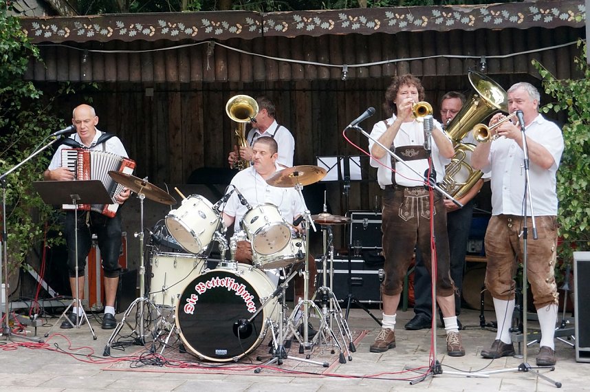 Sch&uuml;tzenfest in Neustadt