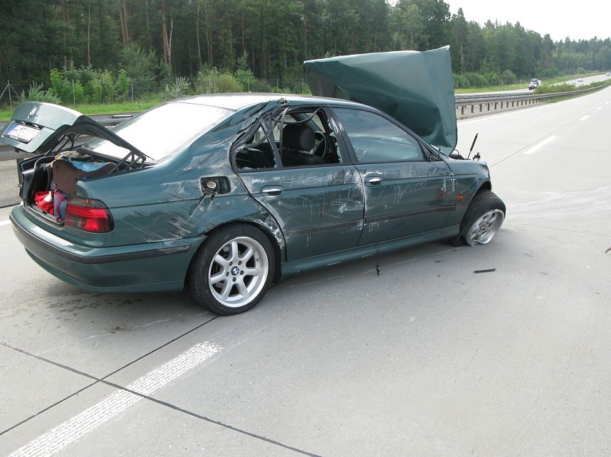 Falschfahrer verursacht Unf&auml;lle
