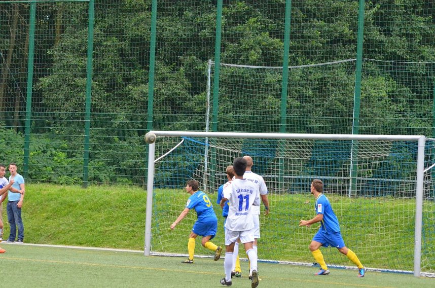 2:0-Sieg zum Einstand gegen Eisenberg