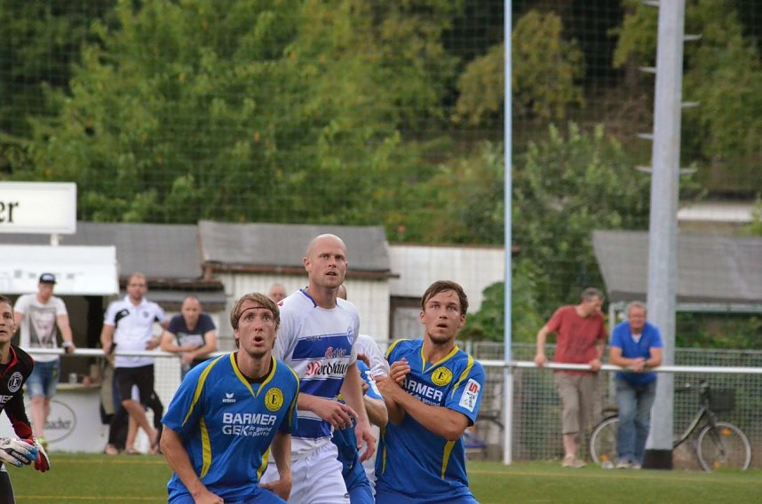 2:0-Sieg zum Einstand gegen Eisenberg