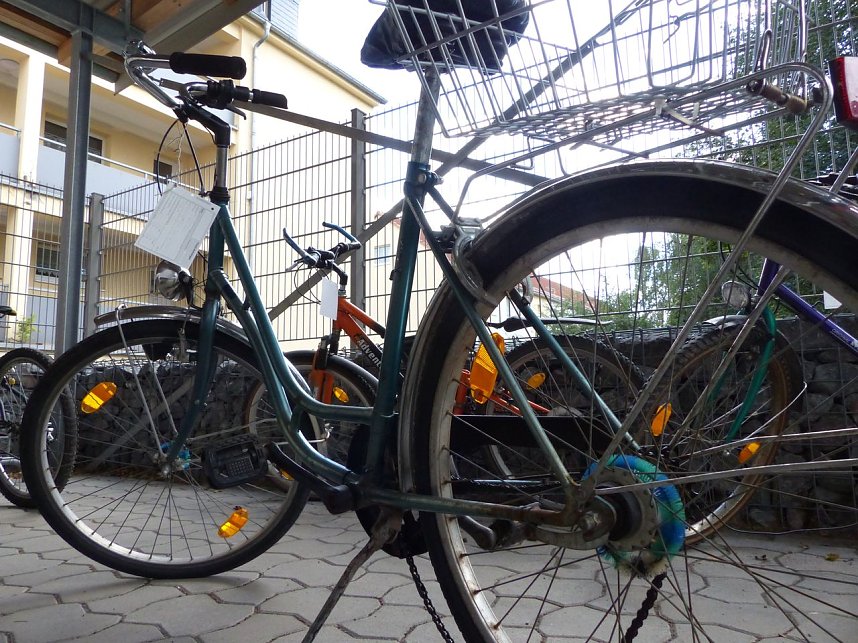 Fahrr&auml;der versteigert