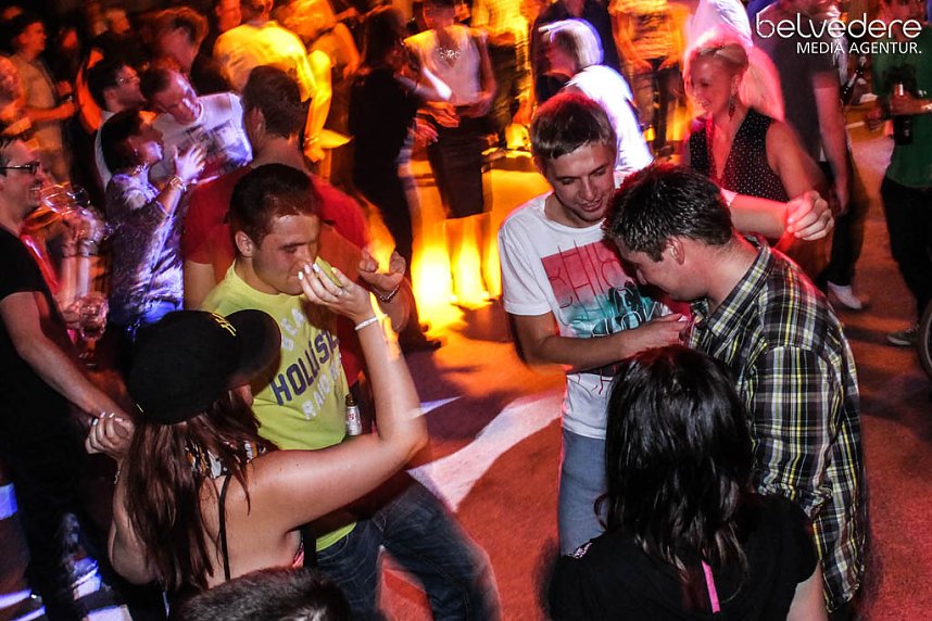 Party im Jugenclubhaus