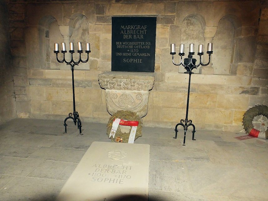 Sch&auml;tze im Schloss Ballenstedt