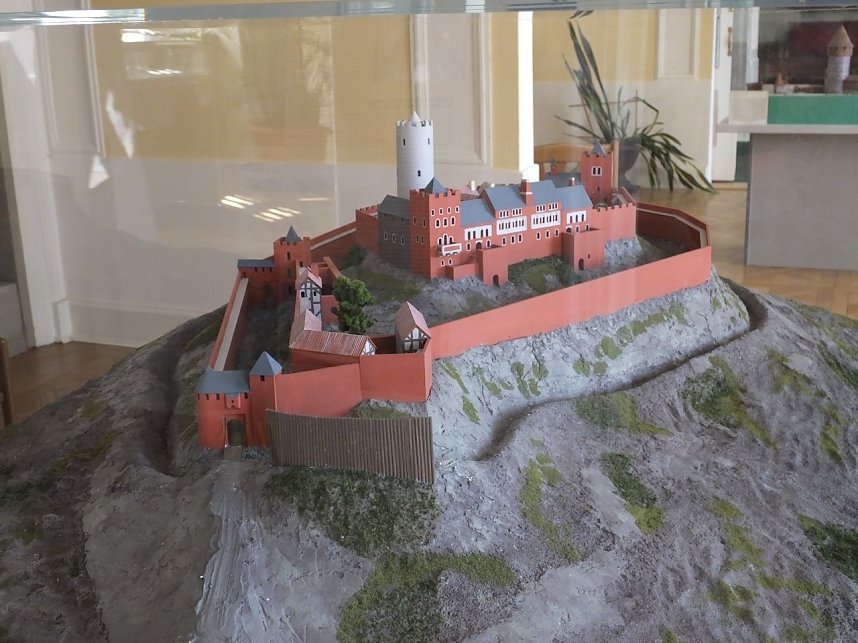 Sch&auml;tze im Schloss Ballenstedt