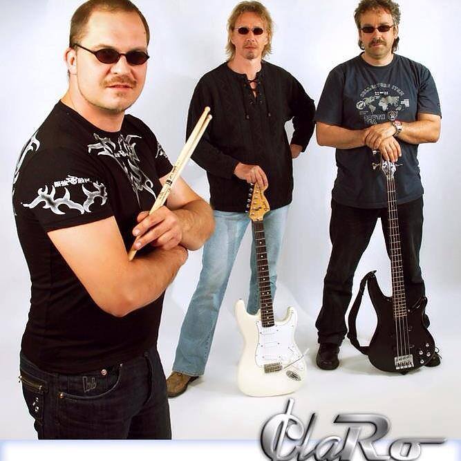 Der Auftakt vorm Theater