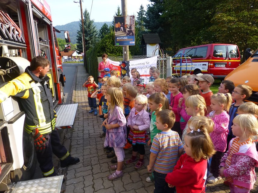 Kinder im Stra&szlig;enverkehr