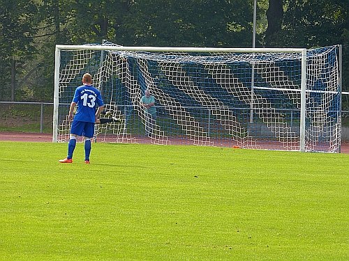 Wacker gewinnt in Meiningen 9:0