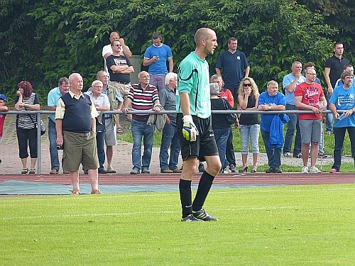 Wacker gewinnt in Meiningen 9:0