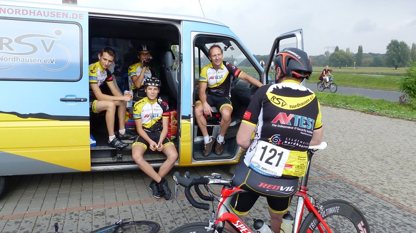 Toller Auftritt in Magdeburg: Lockere Atmosph&auml;re vor den Rennen