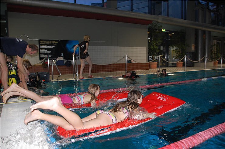 Pool-Party im Badehaus.NNZ-City Scout on Tour