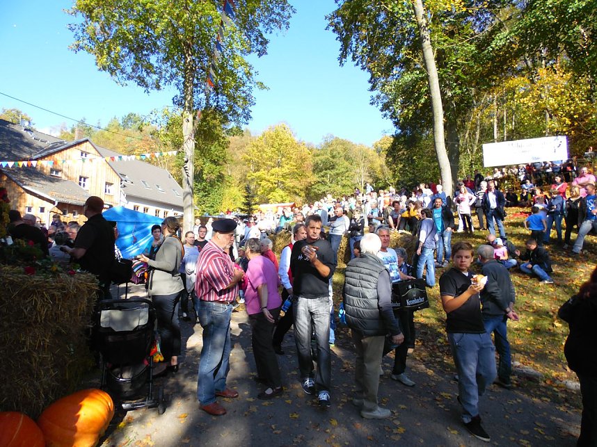 Herbstfest an der Barbarossa-H&ouml;hle