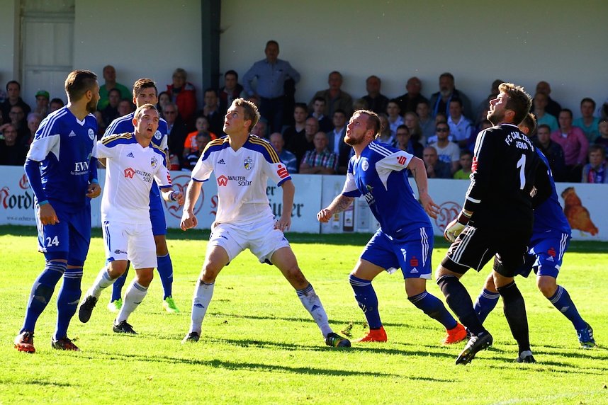 Wacker gegen Carl Zeiss - Fu&szlig;ballfest im AKS