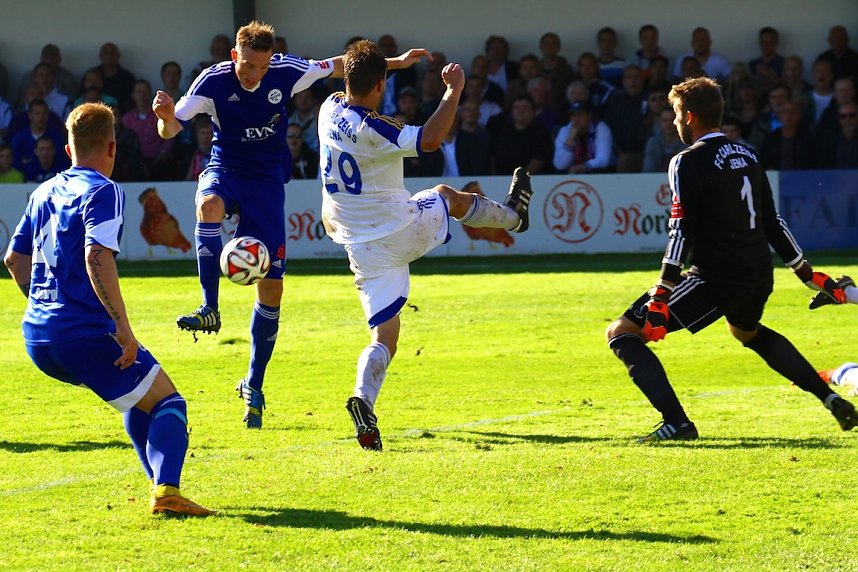 Wacker gegen Carl Zeiss - Fu&szlig;ballfest im AKS