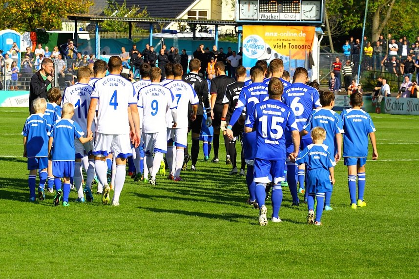 Wacker gegen Carl Zeiss - Fu&szlig;ballfest im AKS