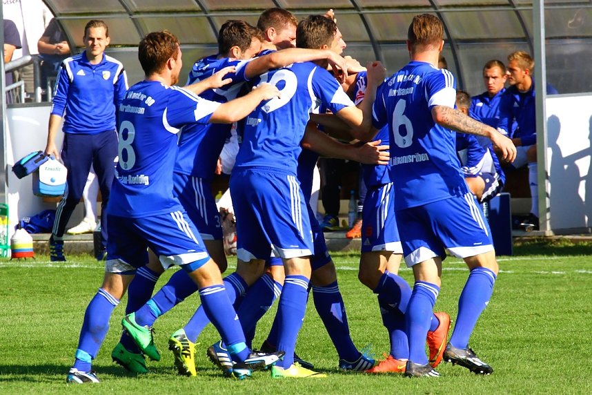 Wacker gegen Carl Zeiss - Fu&szlig;ballfest im AKS
