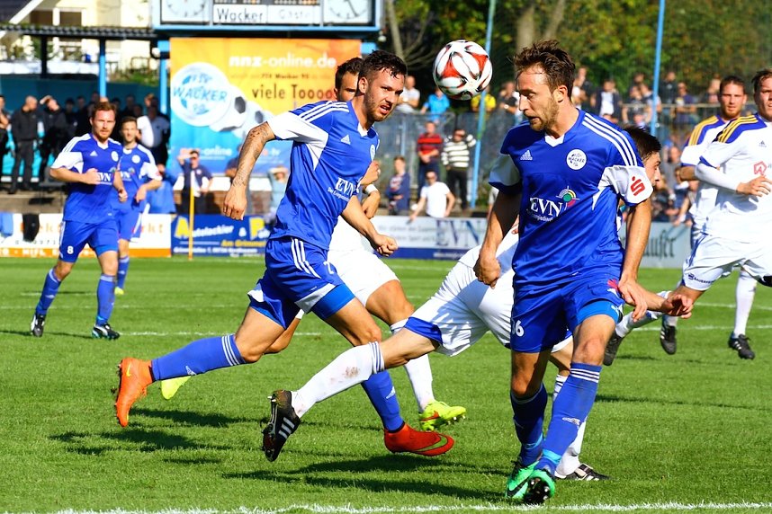 Wacker gegen Carl Zeiss - Fu&szlig;ballfest im AKS