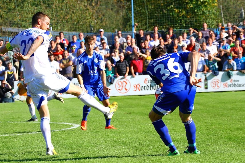 Wacker gegen Carl Zeiss - Fu&szlig;ballfest im AKS