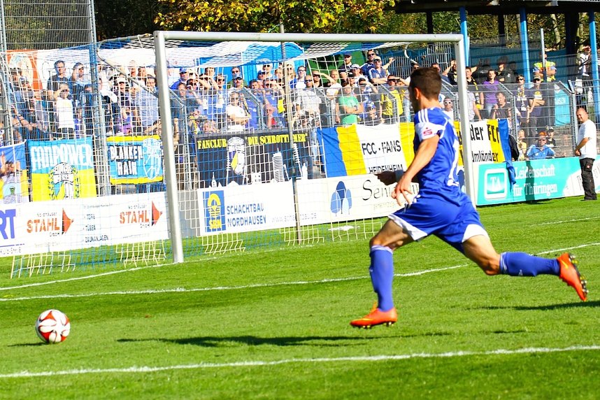 Wacker gegen Carl Zeiss - Fu&szlig;ballfest im AKS