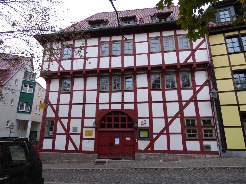 Kontraste in der Altstadt