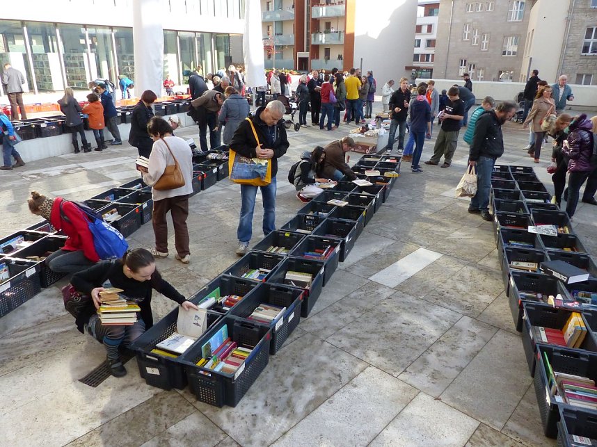 B&uuml;chermarkt des KILA