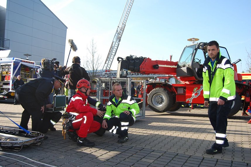 Zusammenarbeit ge&uuml;bt