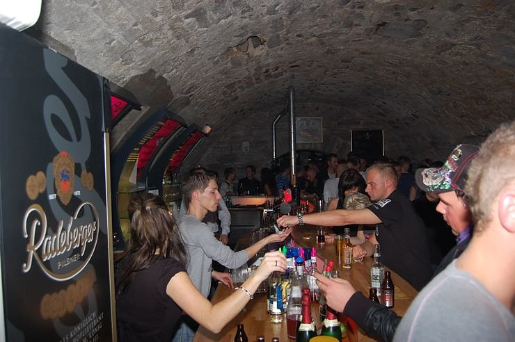 House Party im Grease am Grimmel. nnz-City Scout on Tour