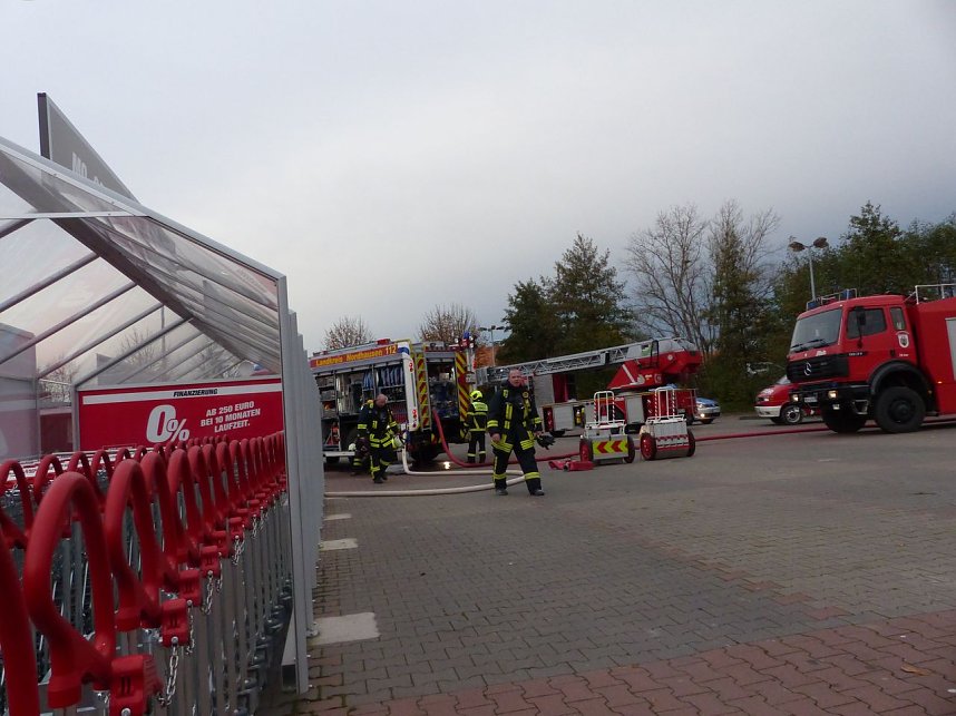 Brand im toom-Baumarkt in der Halleschen Stra&szlig;e