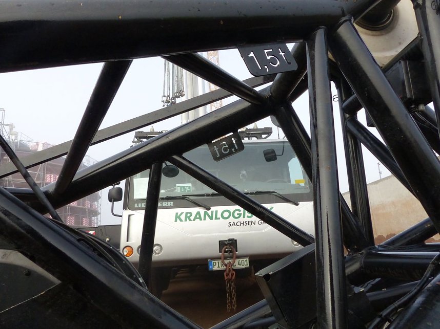 Der Deckel wird draufgesetzt