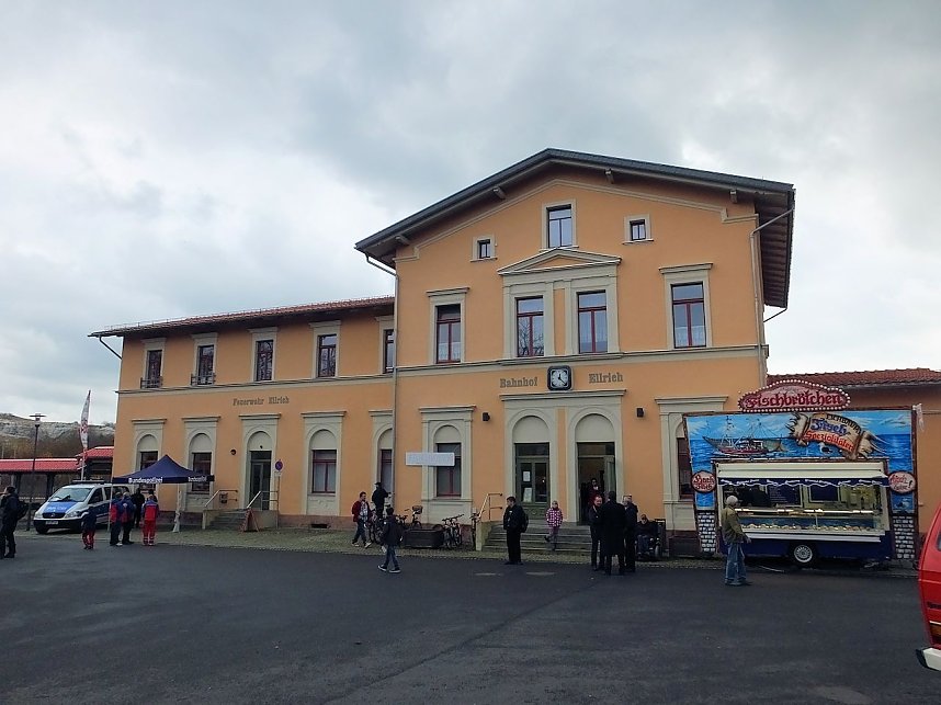 Taufe am Ellricher Bahnhof