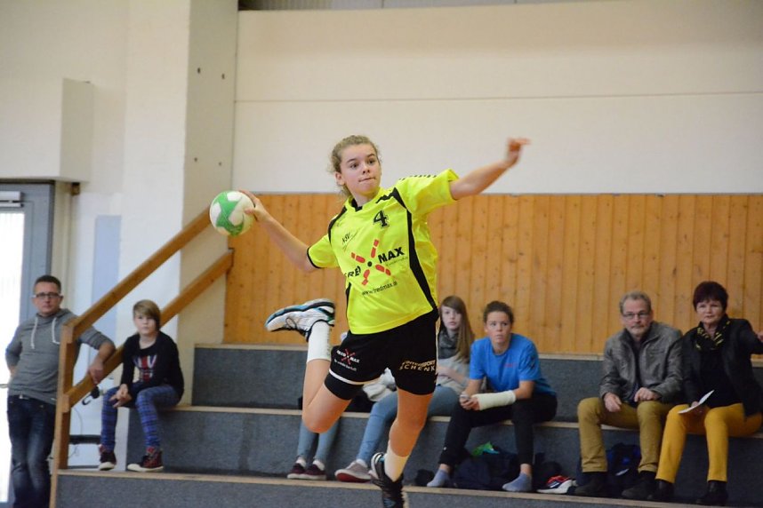 Super Handball-M&auml;dels