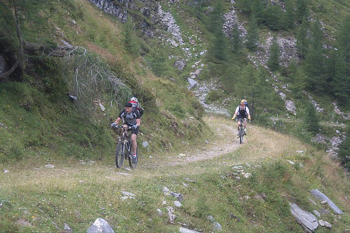 Auffahrt zum Flatschjoch (2395m)