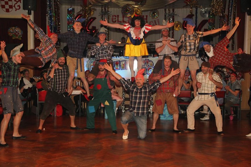 Volles Programm beim Ellricher Karneval