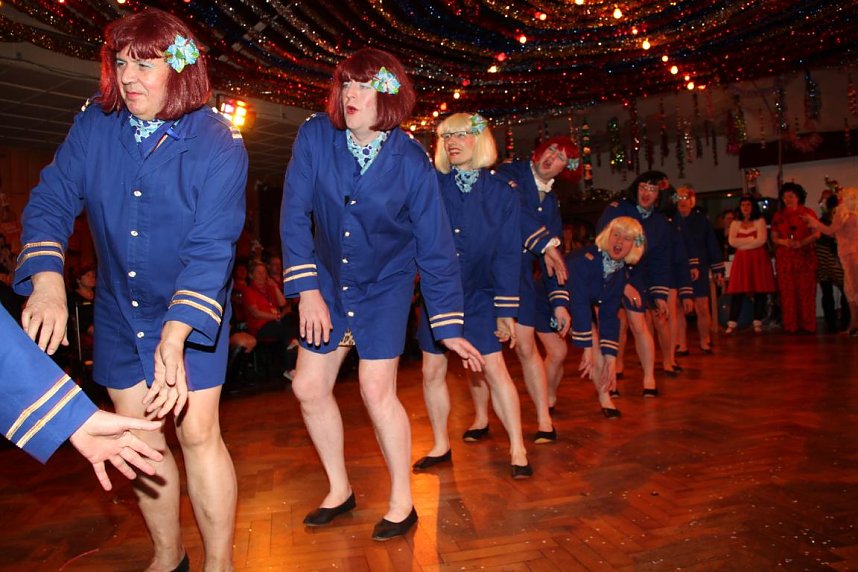 Volles Programm beim Ellricher Karneval