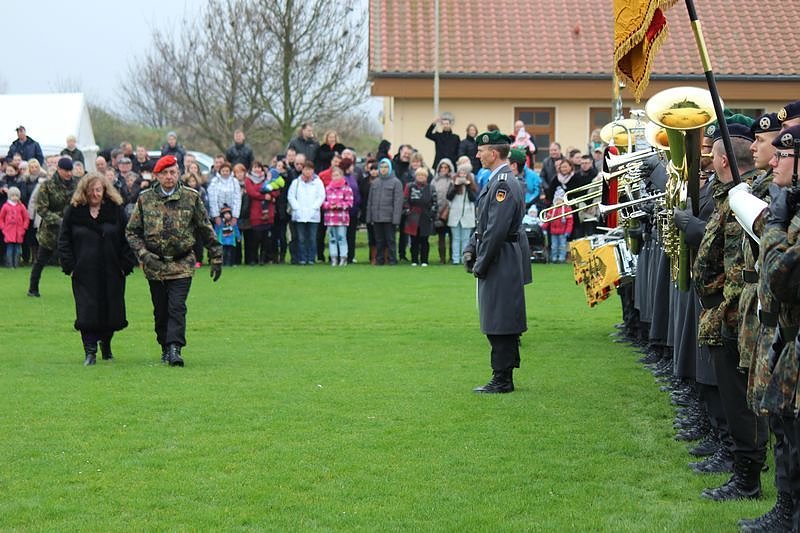 Neuer Lehrgang in Oberspier vereidigt