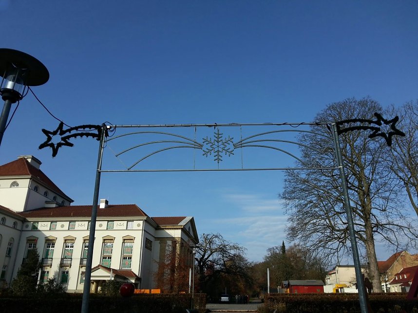 Weihnachtsmarkt wird aufgebaut
