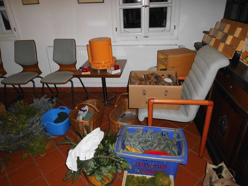 Weihnachtsbasteln mit den "Flinken Nadeln" in Ilfeld