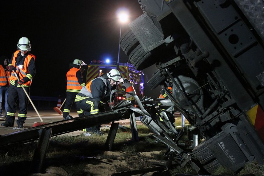 Feuerwehr im Einsatz auf der A 38