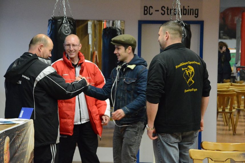 Erfolgreich in Straubing: 11:8 gewinnen die Boxer des NSV