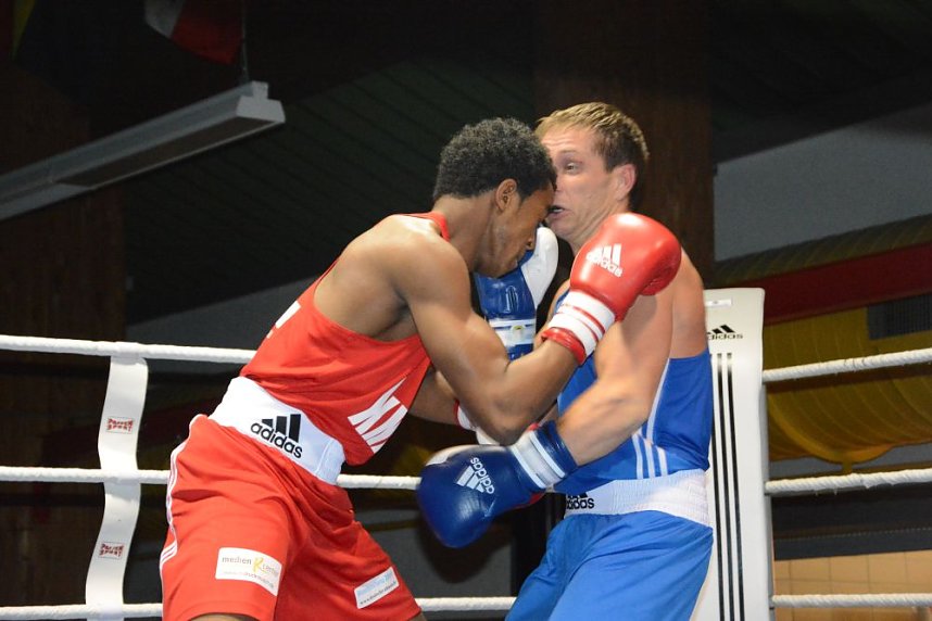 Erfolgreich in Straubing: 11:8 gewinnen die Boxer des NSV