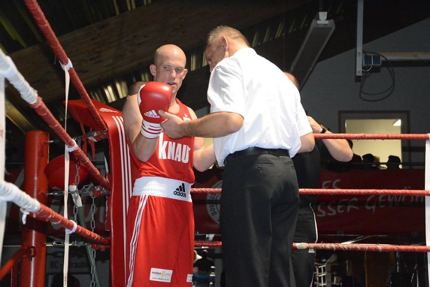 Erfolgreich in Straubing: 11:8 gewinnen die Boxer des NSV