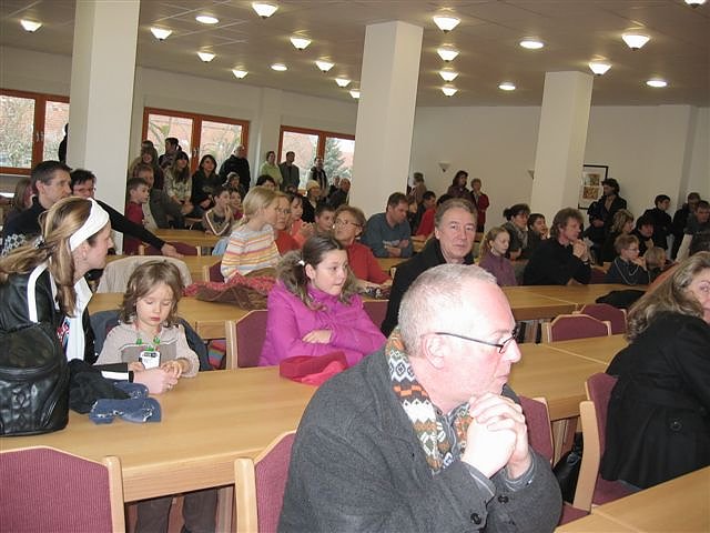 Schult&uuml;ren &ouml;ffneten sich