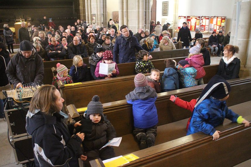 Im Nordh&auml;user Dom zeigte der &ouml;kumenische Kindergarten heute sein Krippenspiel