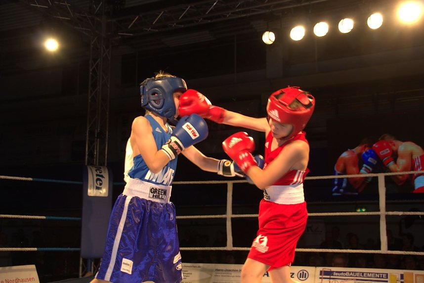 Boxnacht in der Ballspielhalle in Nordhausen