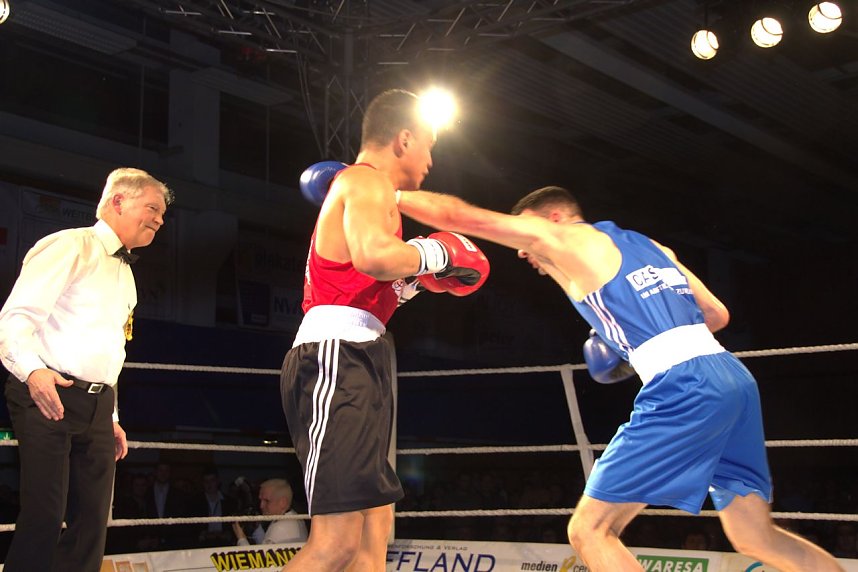 Boxnacht in der Ballspielhalle in Nordhausen